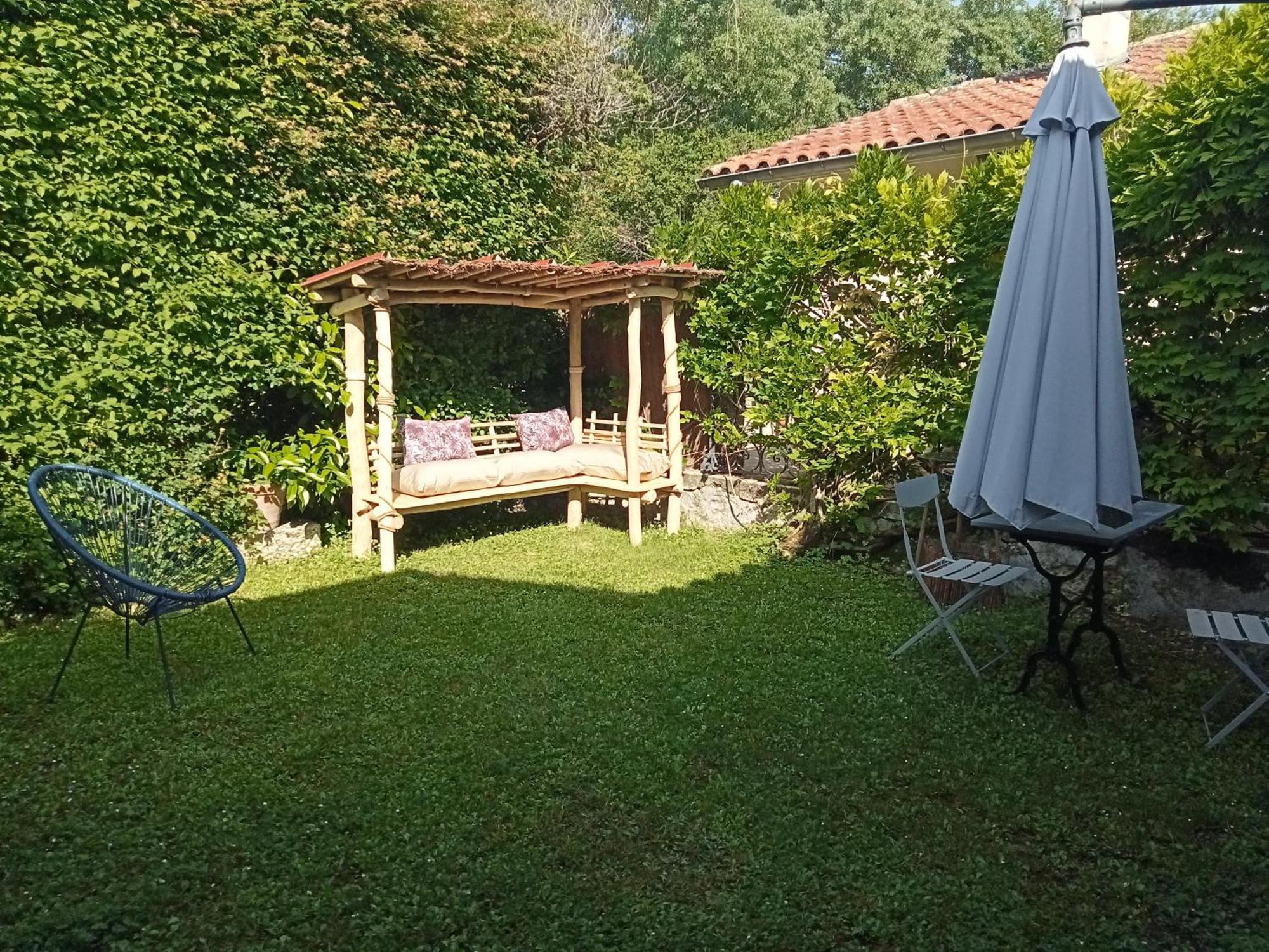 Maison En Pierre Restauree Avec Jardin Auch Dış mekan fotoğraf